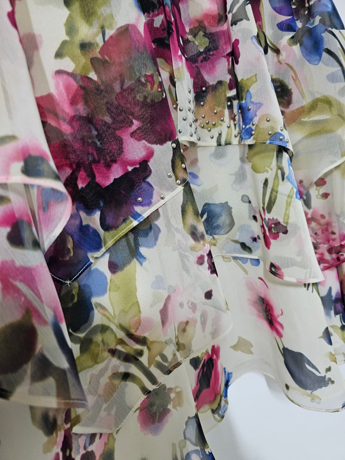 g-cut 신세계.정품  쉬폰소재 플라워패턴 캉캉 미니 55반미사용 상품이미지5