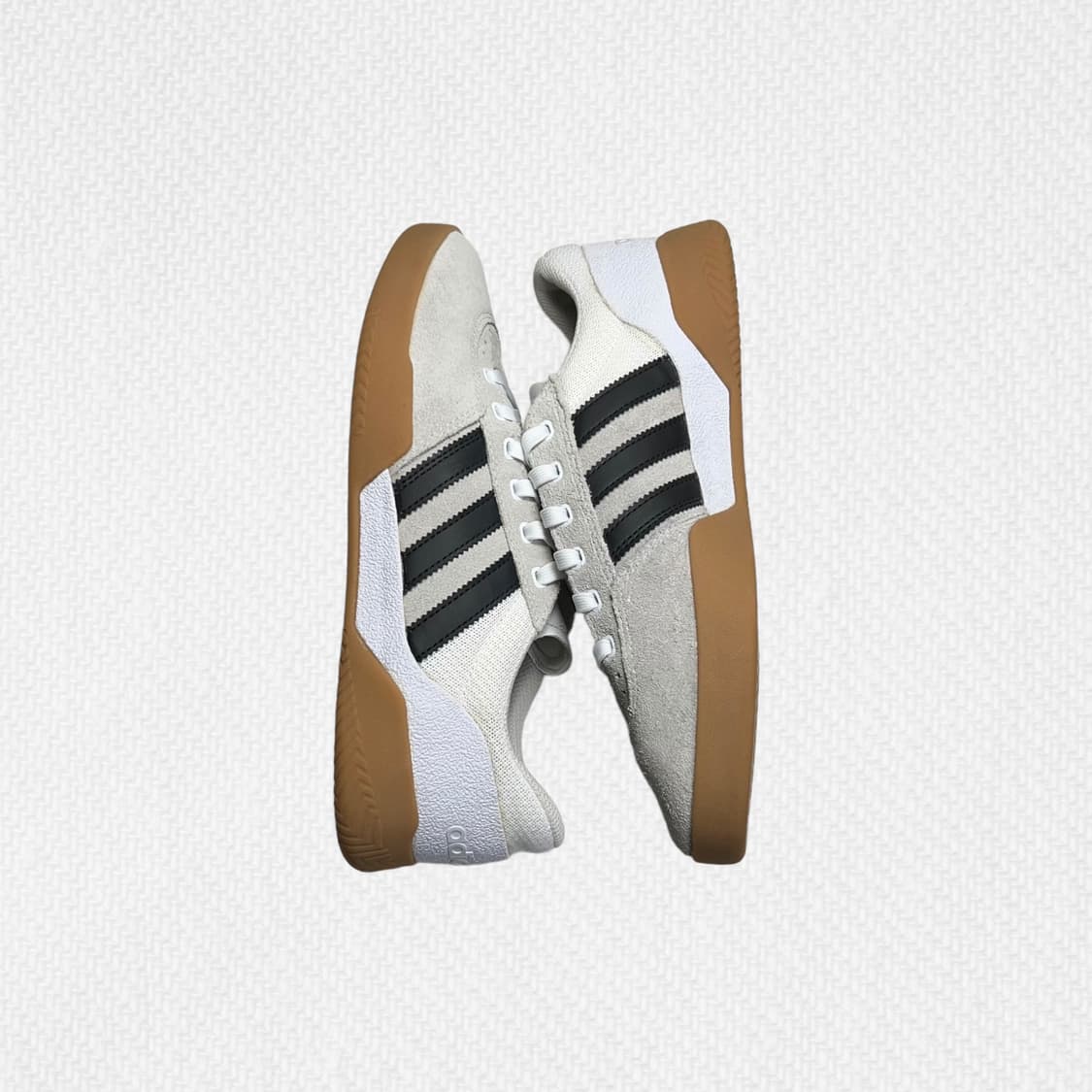 260 전체적으로 양호하며 힐탭안쪽 잔염들정도 체크 상품이미지1