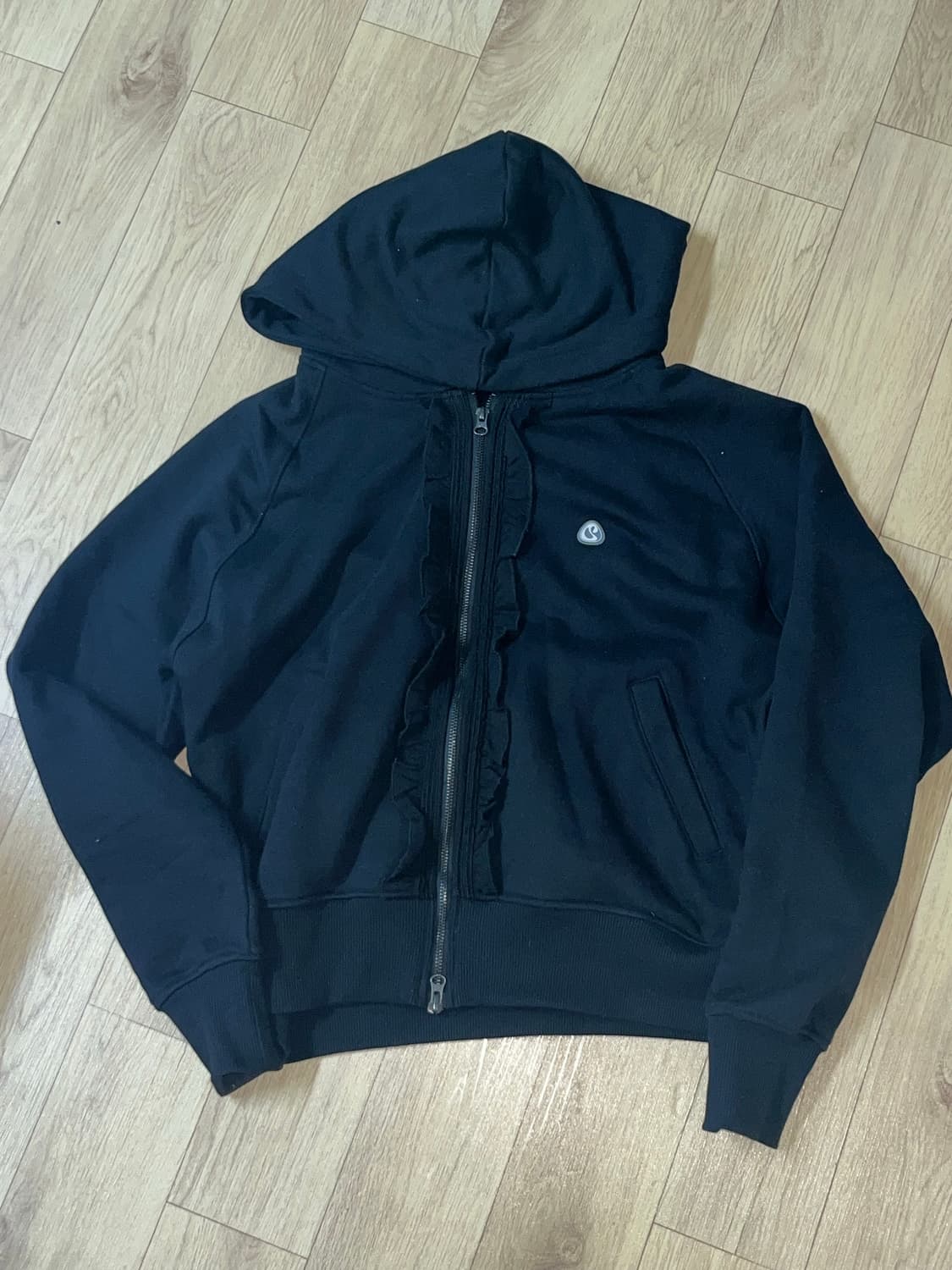 코이세이오 러플 레이스 후드집업 블랙 상품이미지3