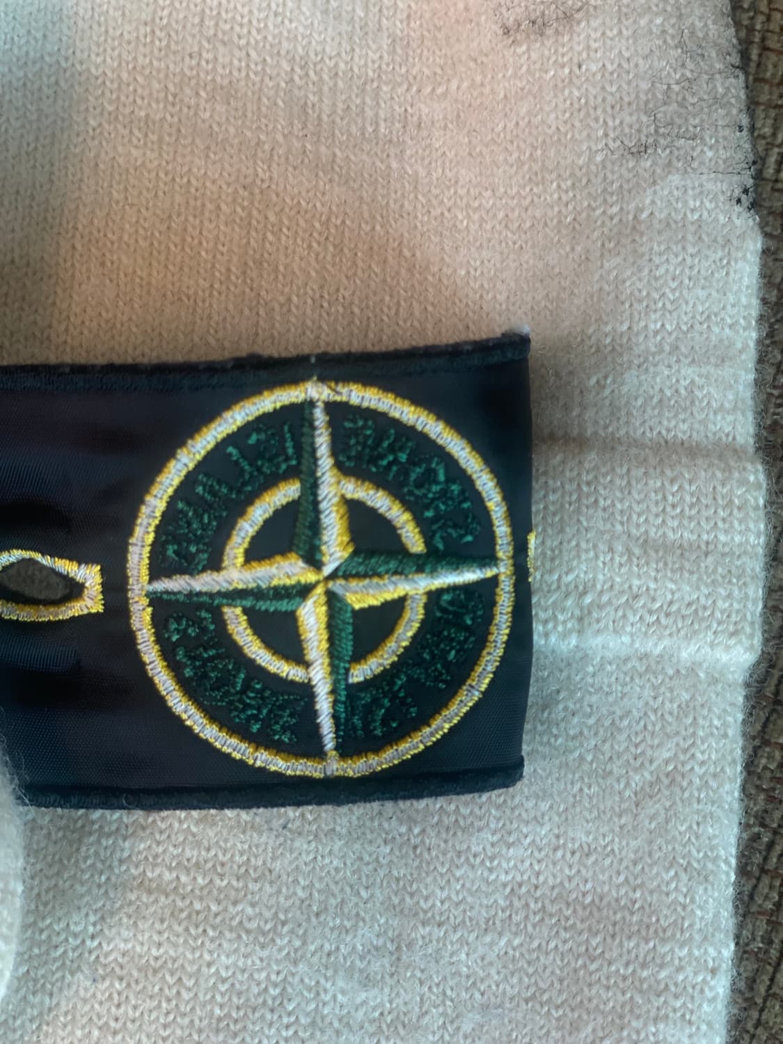 스톤아일랜드 디그라데 페인팅 스웨터 ㅡ95사이즈 상품이미지4