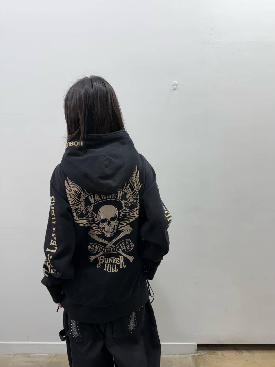 밴슨 오버핏 사이즈 아일렛 디테일 후드집업 상품이미지2