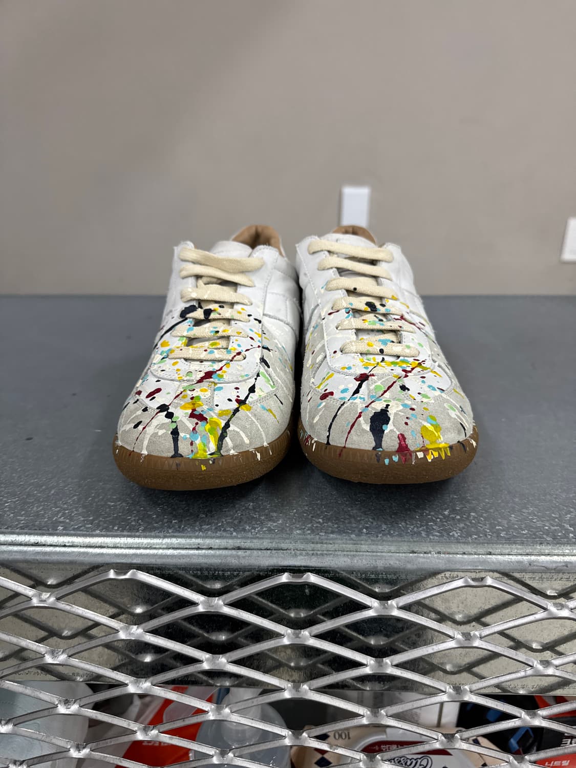 마르지엘라 페인팅 독일군 스니커즈 42 상품이미지5