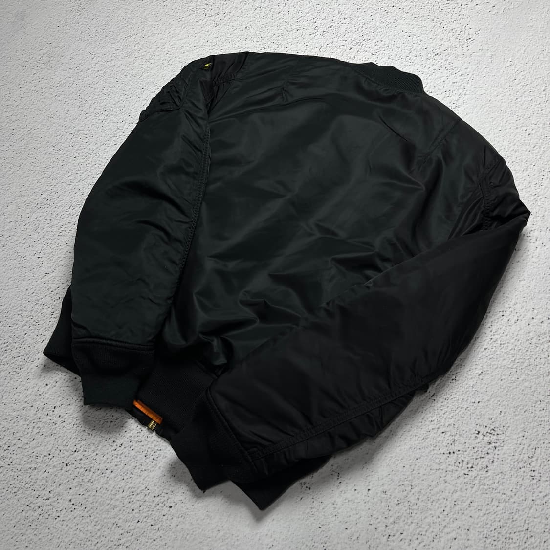 Alpha Industries MA-1 Flight Jacket 상품이미지6