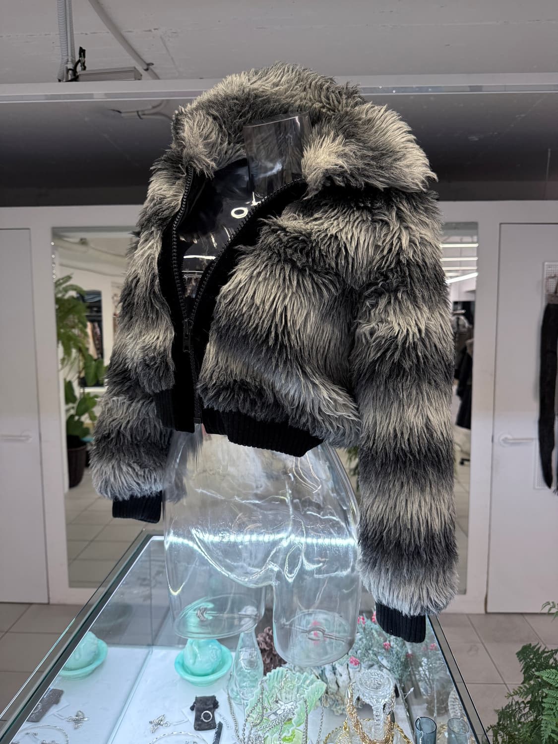 gradation fur zipup jacket 상품이미지1