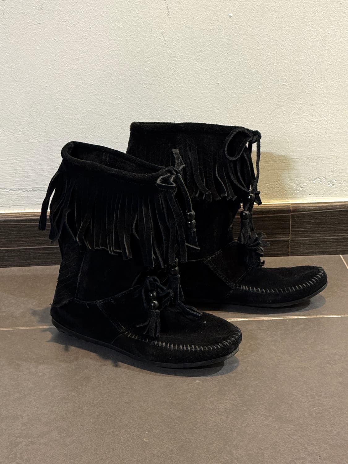 minnetonka 미네통카 프린지 부츠 (블랙) 37 상품이미지6
