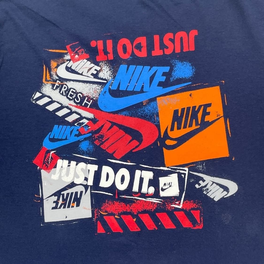 NIKE 백 그래픽 반팔티 네이비 XL 상품이미지6