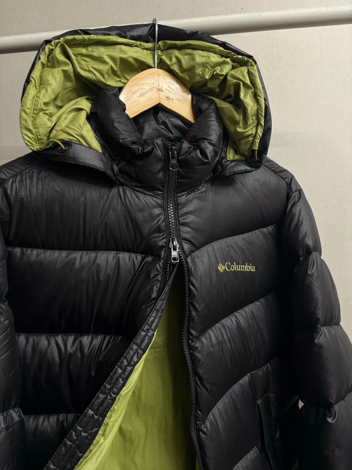 컬럼비아 거위털 후디 패딩 상품이미지1