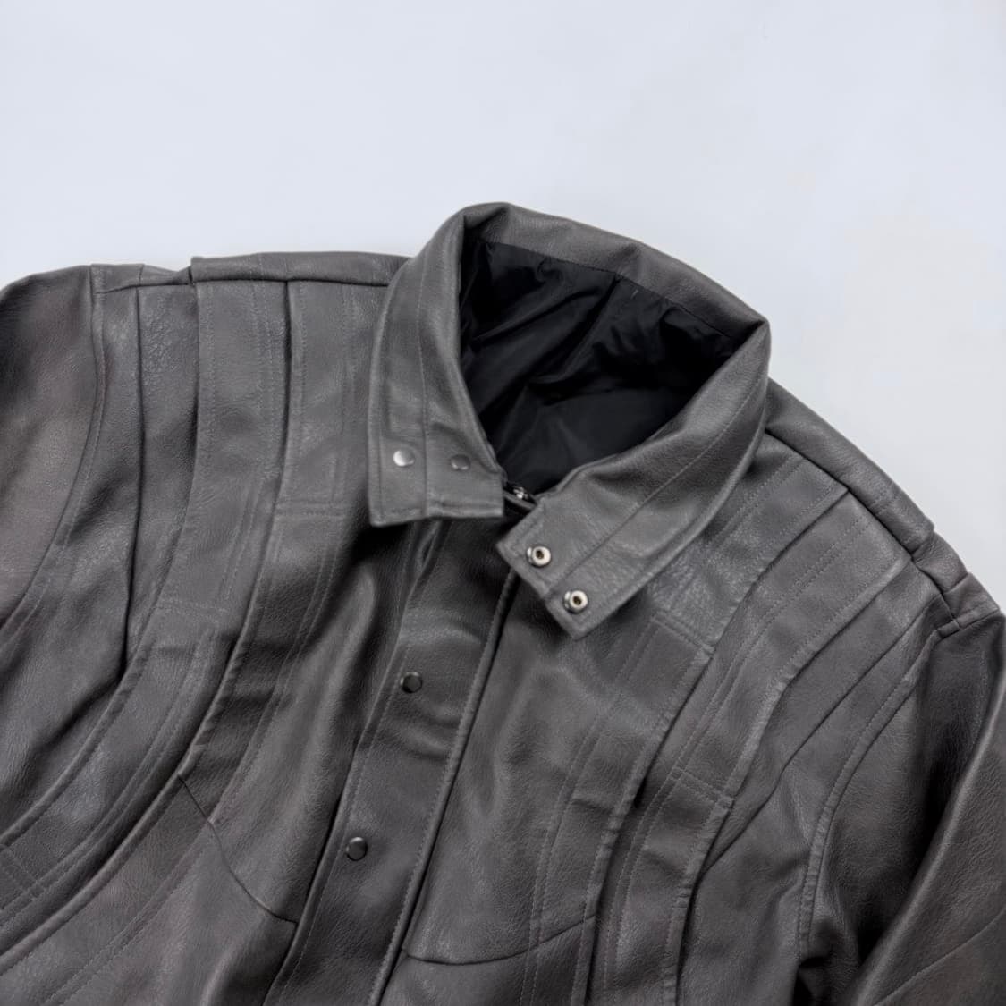 LEATHER Cropped bomber jacket 상품이미지2