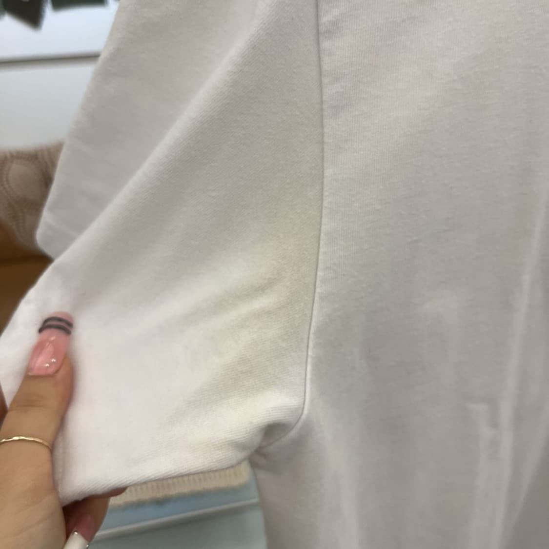 아이앱스튜디오 캐주얼 빈티지 스펠로고 반팔티 L C12494 상품이미지7