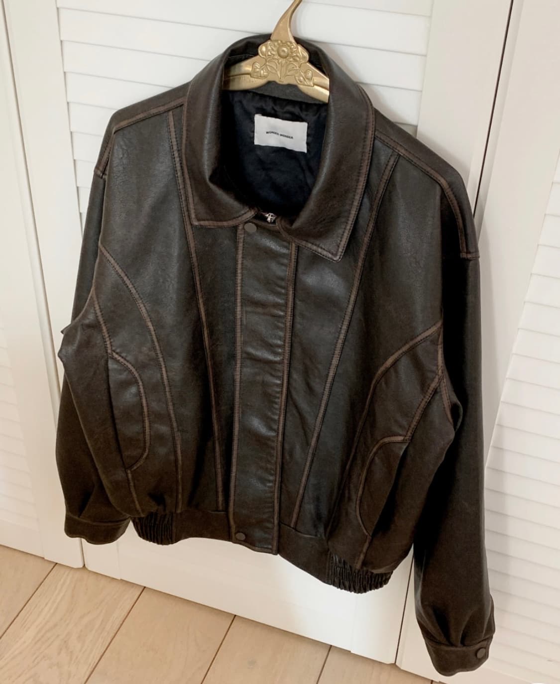 원더원더 세터 빈티지 워싱 절개 박시 레더 자켓 상품이미지1