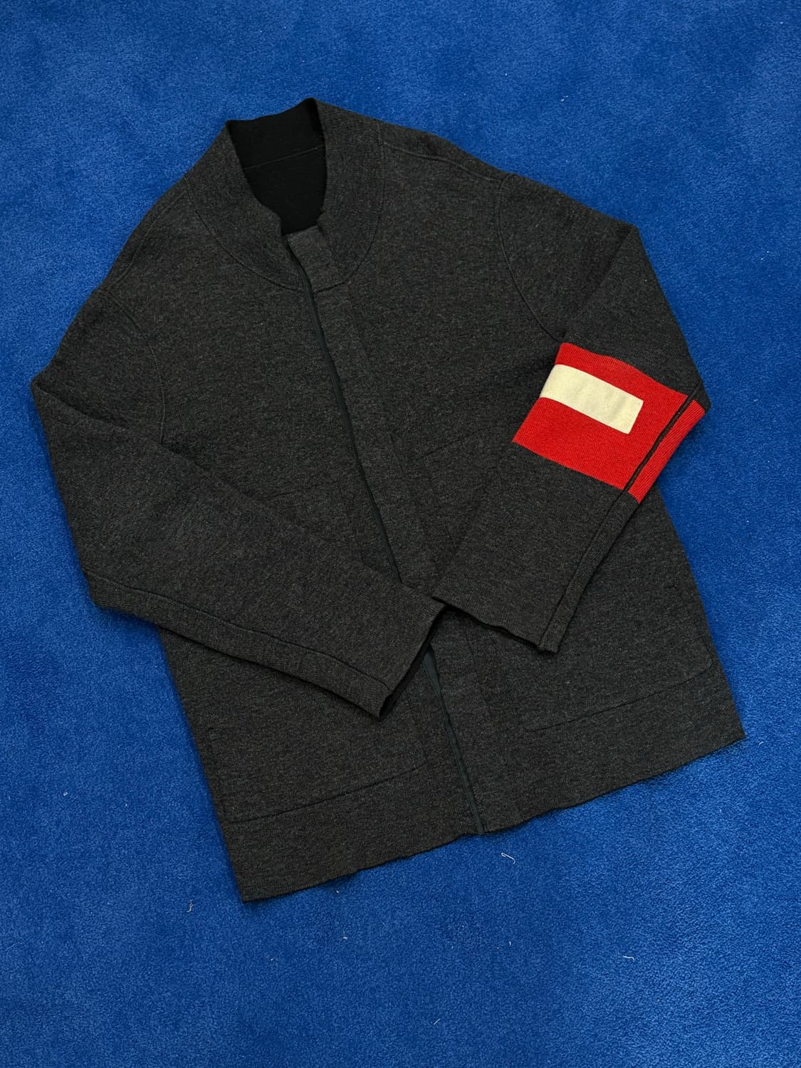 프라다 리버시블 니트 가디건 50 상품이미지1