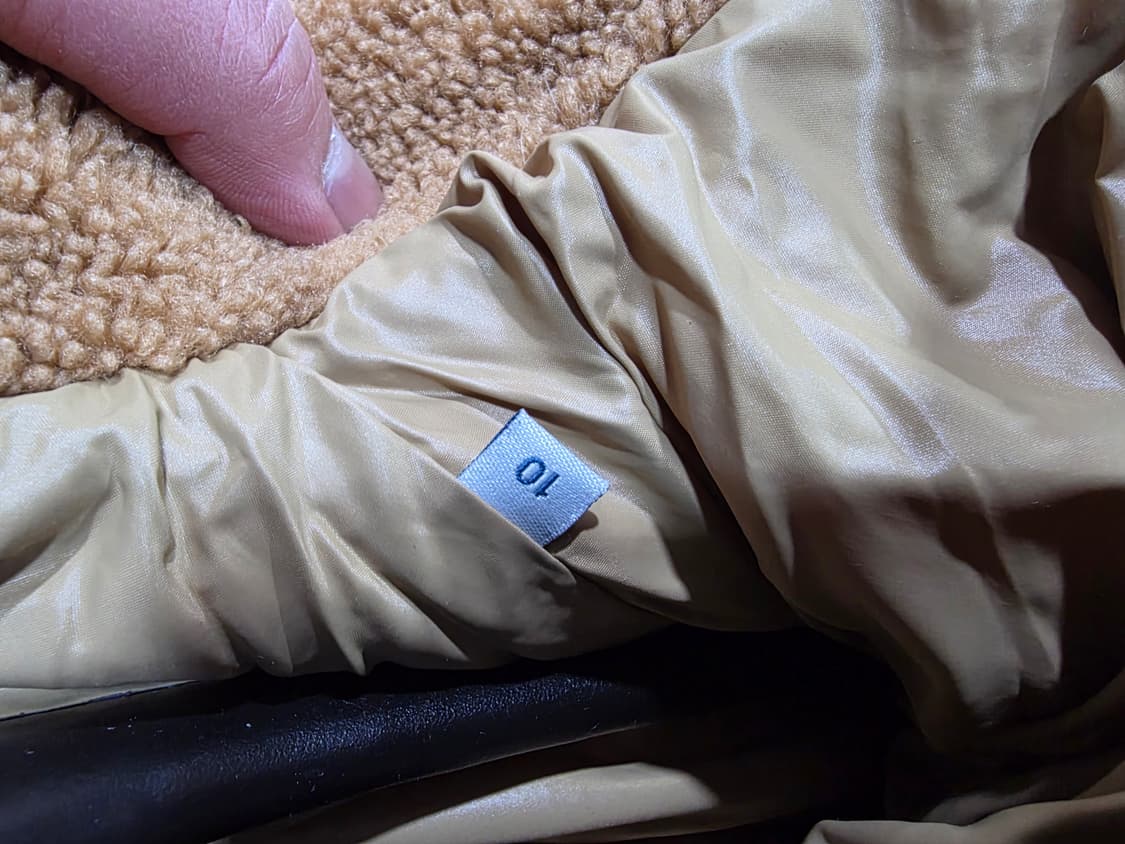 Moncler kids authentic down jacket. 상품이미지3