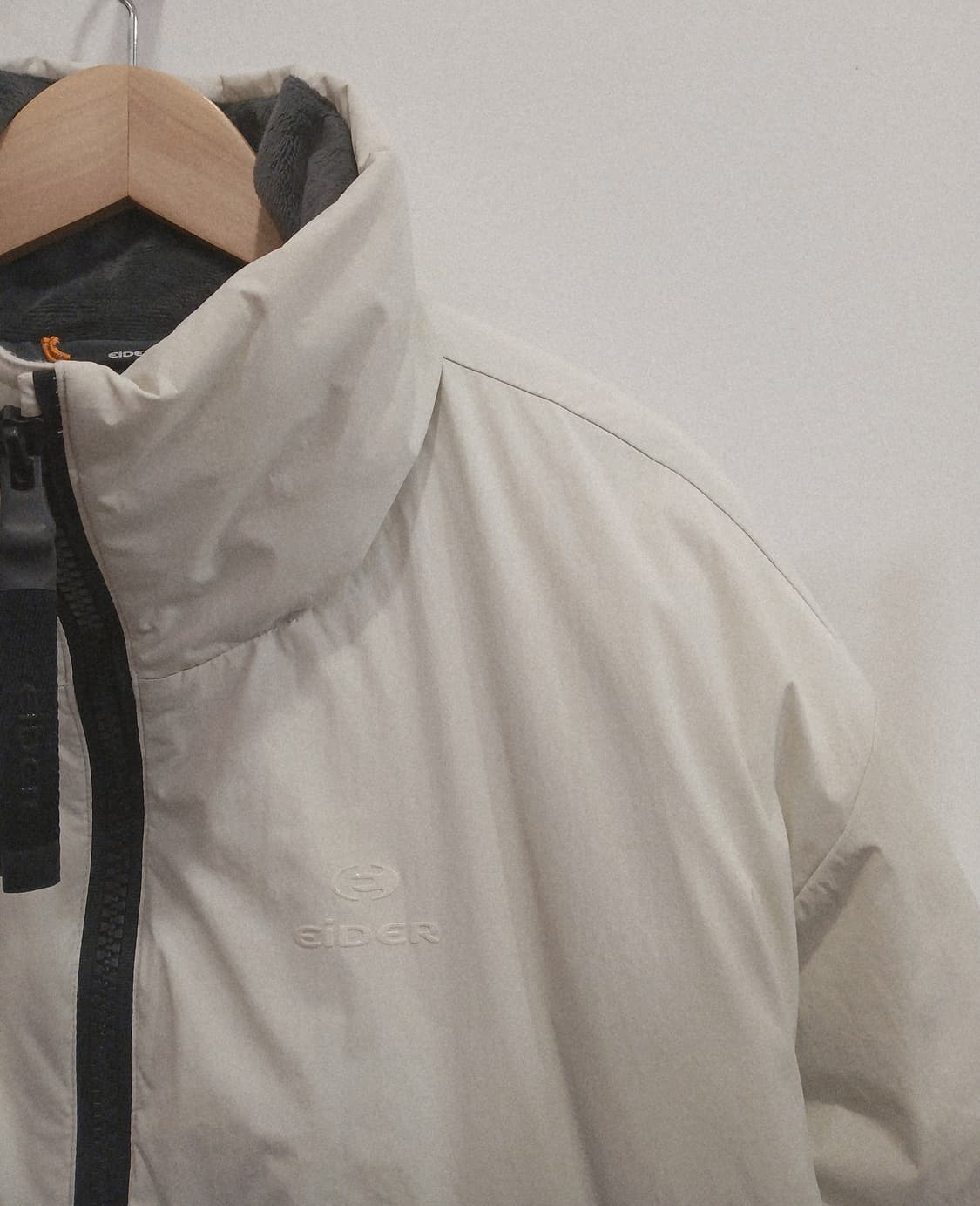 아이더 구스다운 숏패딩 상품이미지4