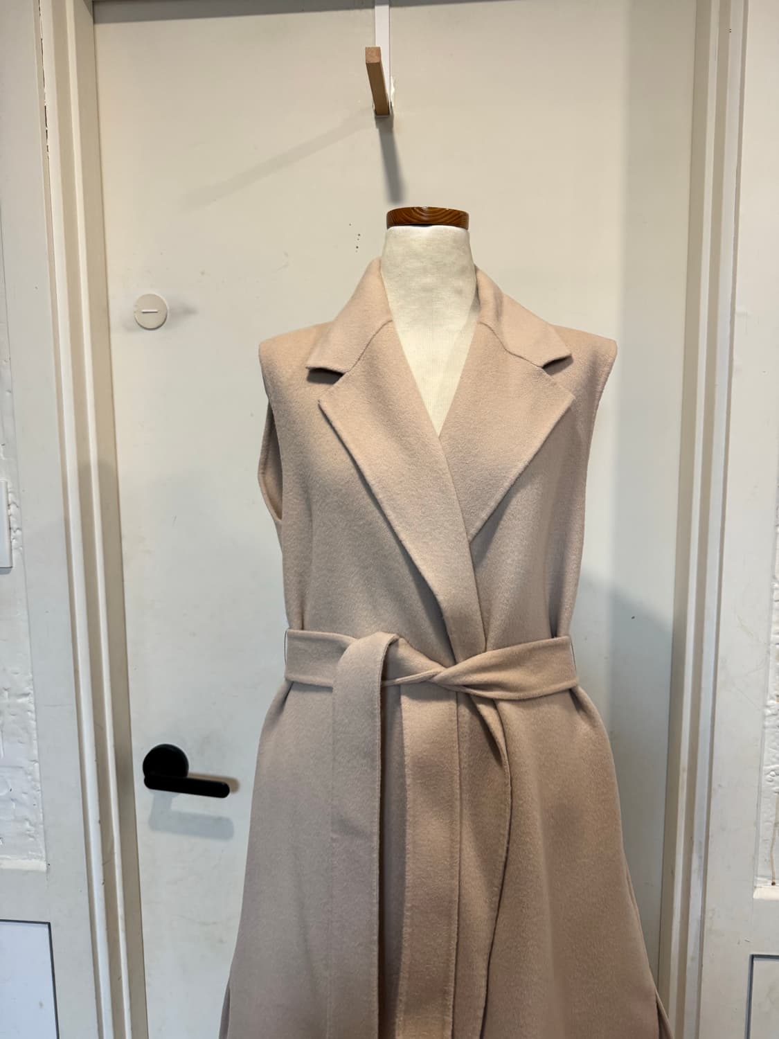 ILAIL 일라일 울캐시미어 조끼 상품이미지1