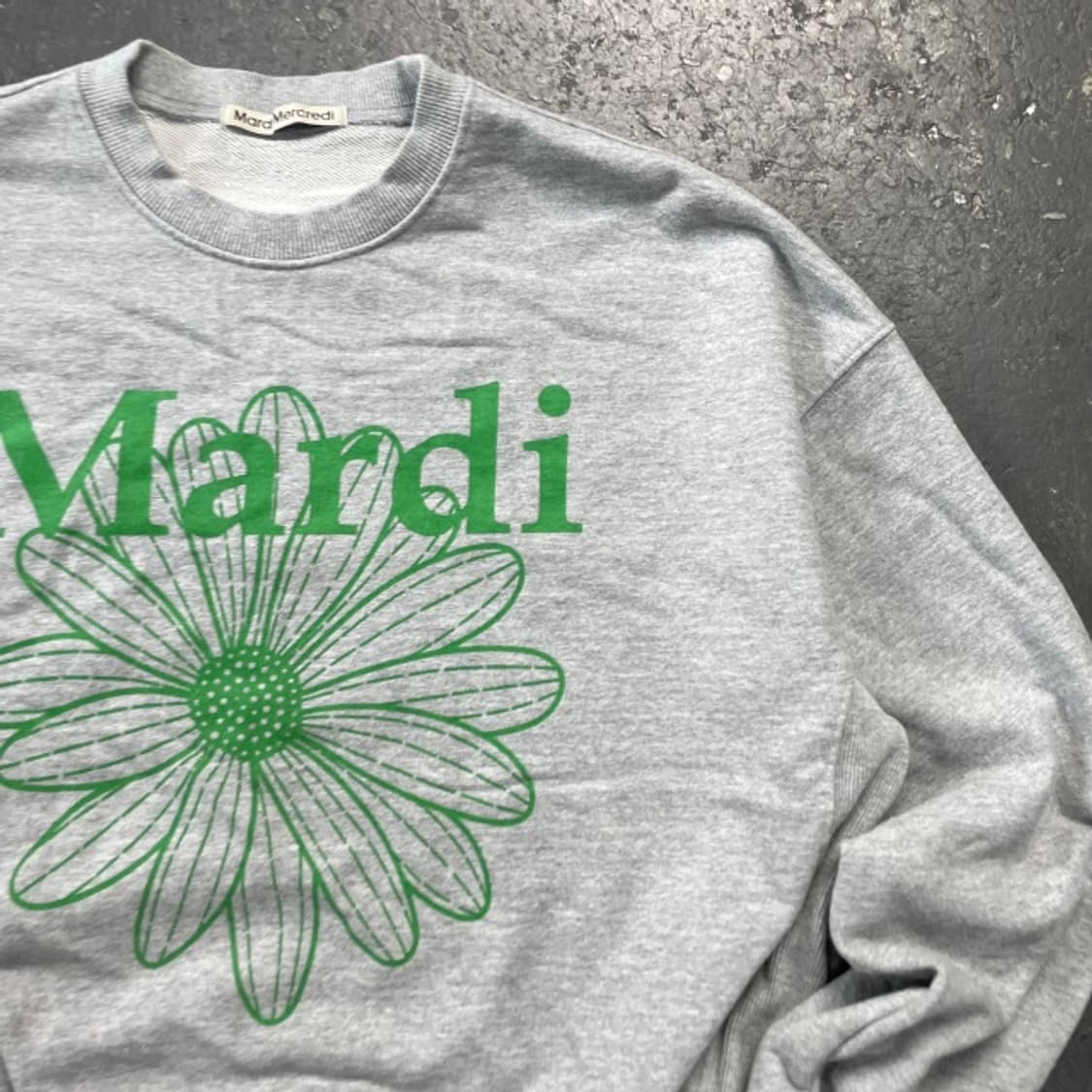 100 마르디 맨투맨 상품이미지2