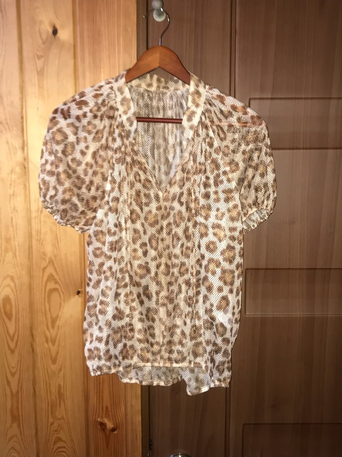 0018 - Baby Cheetah Eyelet Blouse 상품이미지1