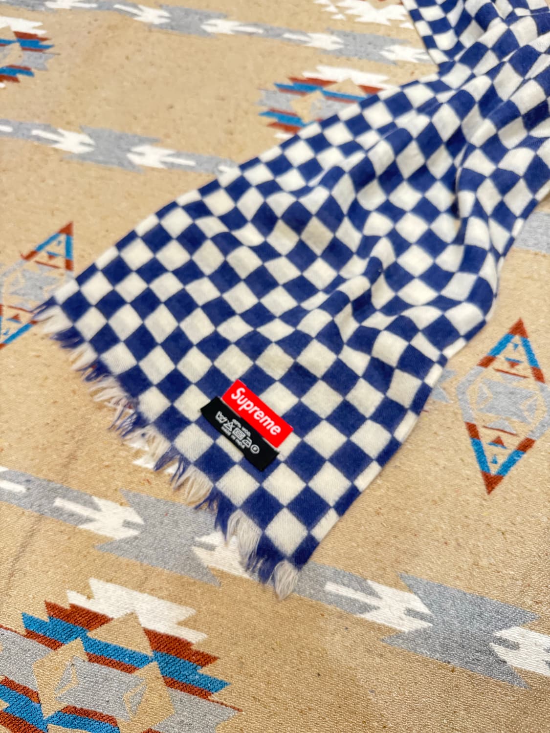 [OS] 슈프림 체커보드 울 머플러 네이비  상품이미지5