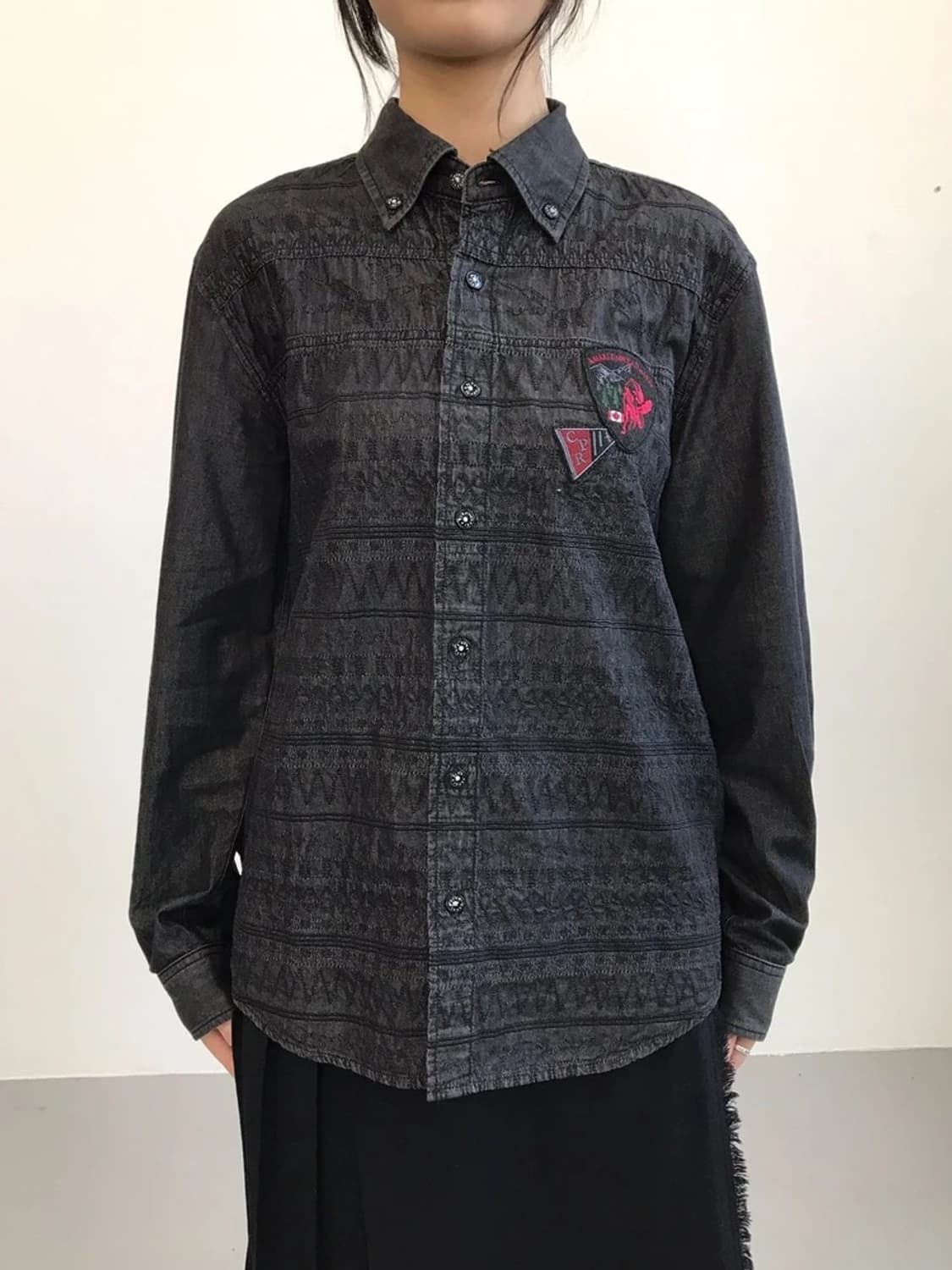 CAPRI Embroidered Pattern Shirt 상품이미지1
