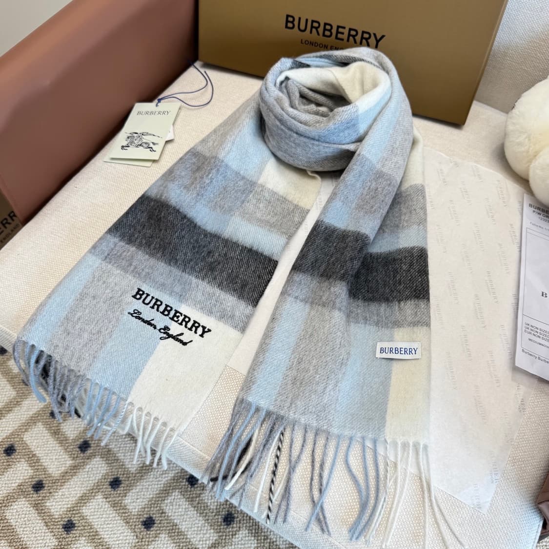 버버리 리버서블 스카프 100% 램스울
 상품이미지2