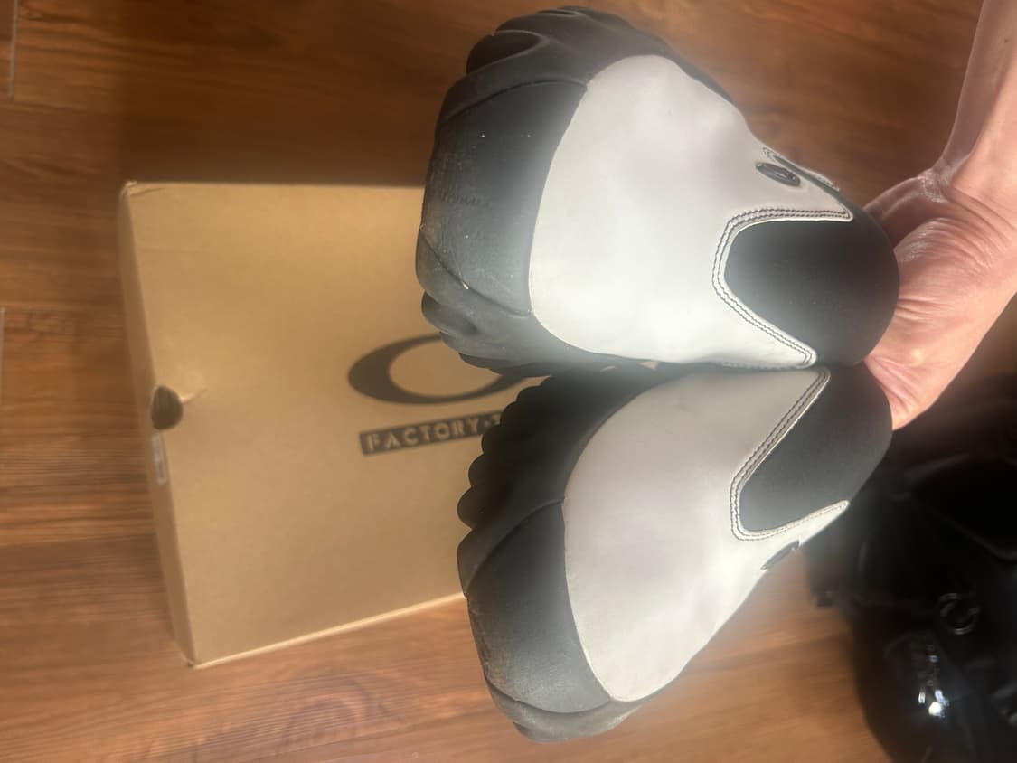 오클리 팩토리 브레인데드 센스 찹 쏘우 뮬 화이트 275 상품이미지3