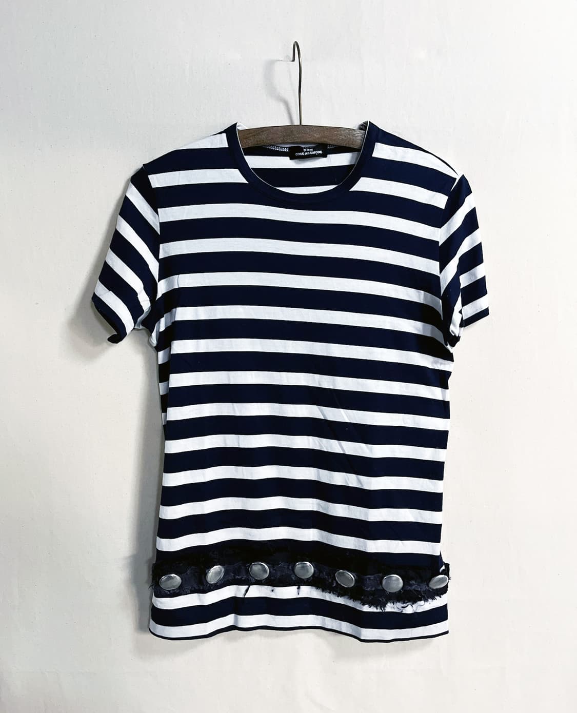 COMME DES GARCONS studded striped tee 상품이미지4
