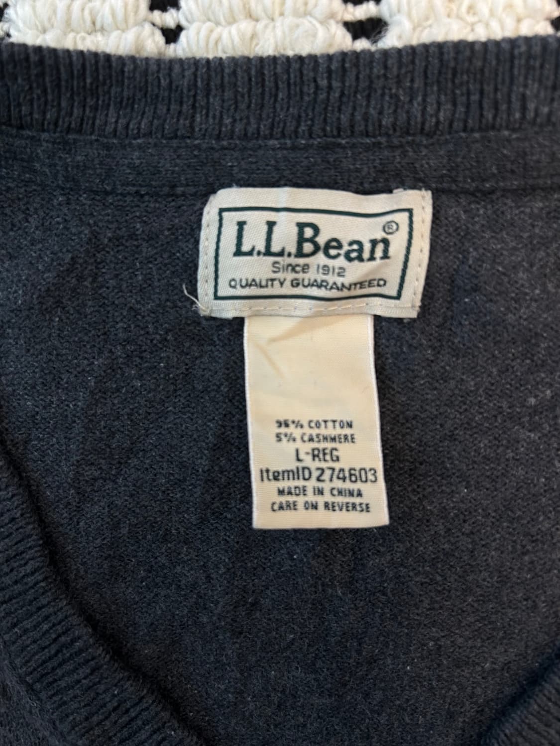 엘엘빈 (LLBean) 챠콜 브이넥 니트 (코튼+캐시미어) 상품이미지4