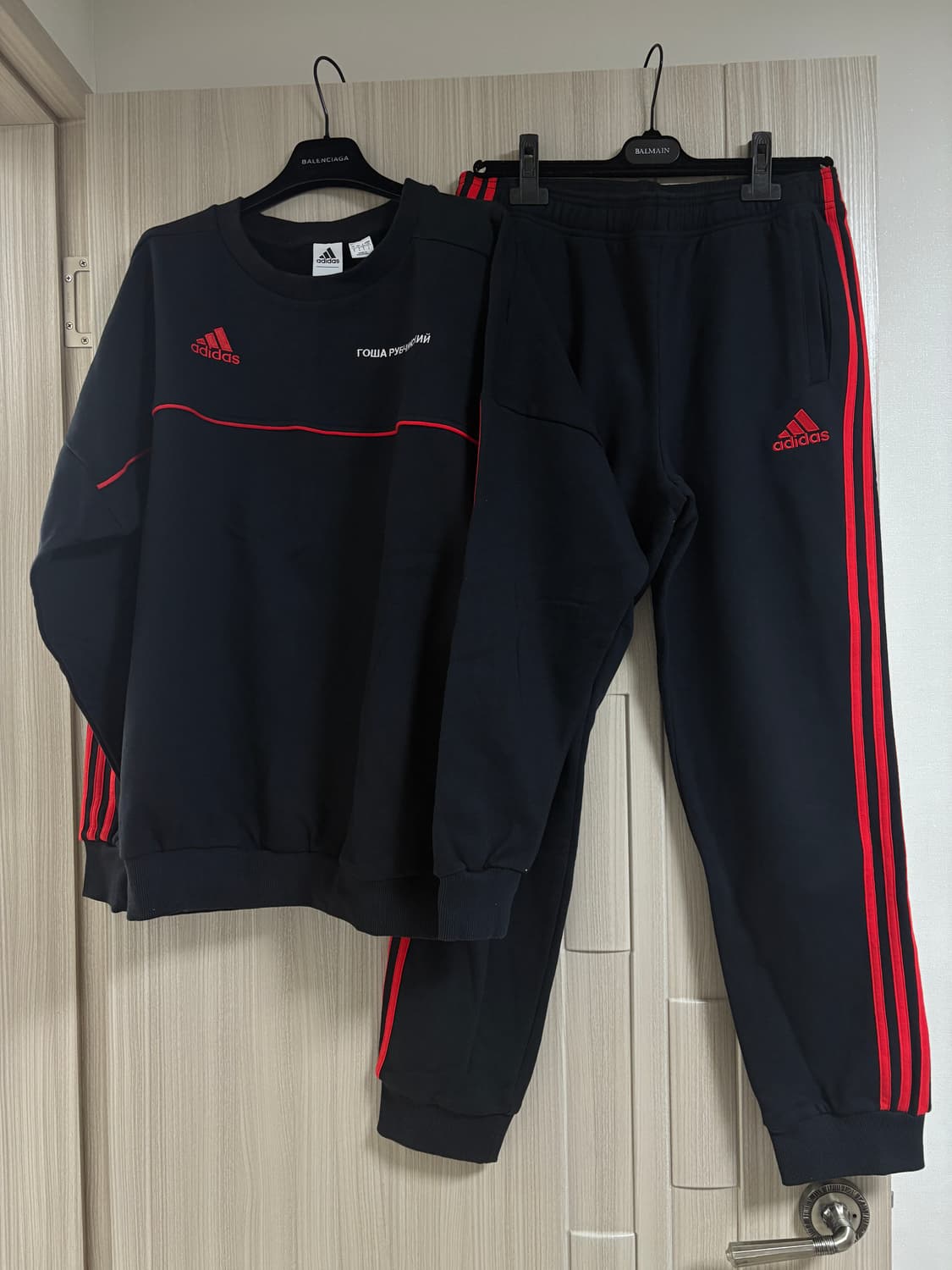 아디다스 X 고샤 루브친스키 17FW 스웻 셋업 상품이미지6