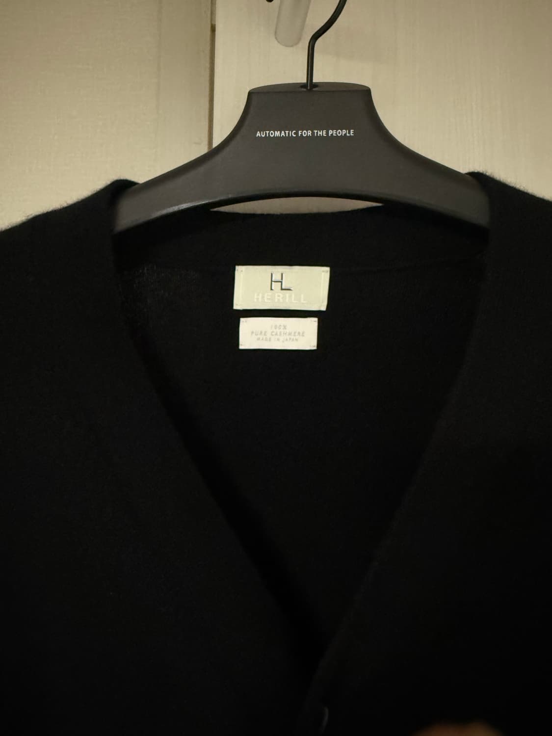 [3] 헤릴 골든캐시미어 가디건 블랙  상품이미지2