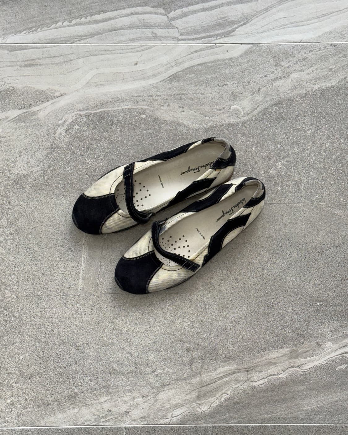 Salvatore Ferragamo mary jane flat shoes 상품이미지1