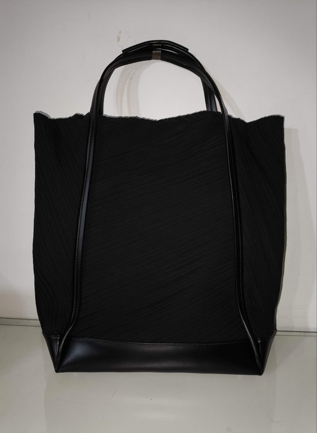 플리츠플리즈 토트백 상품이미지2