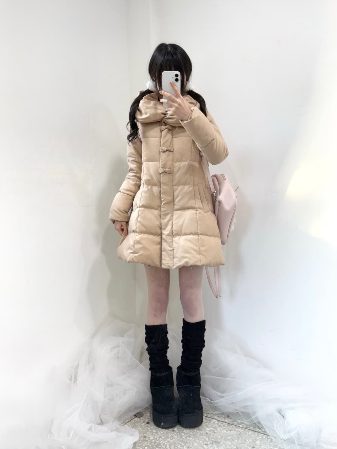 lodispotto 로디스포토 밀크베이지 리본 패딩 상품이미지4