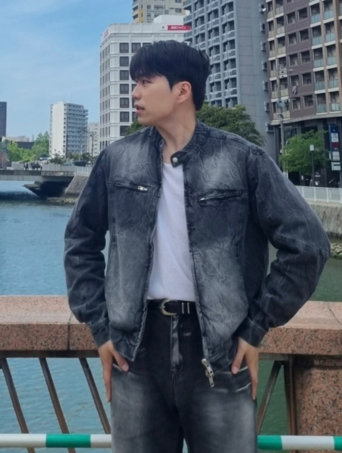 Free / 흑청 ) 스톤 워싱 바이커 오버핏 데님 자켓 상품이미지1