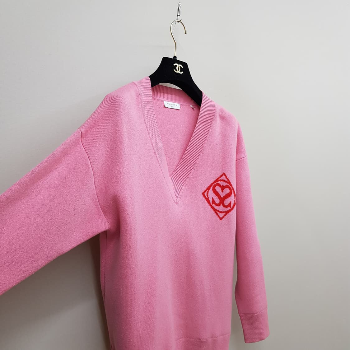 산드로 SANDRO 브이넥 로고 니트 1사이즈 상품이미지4