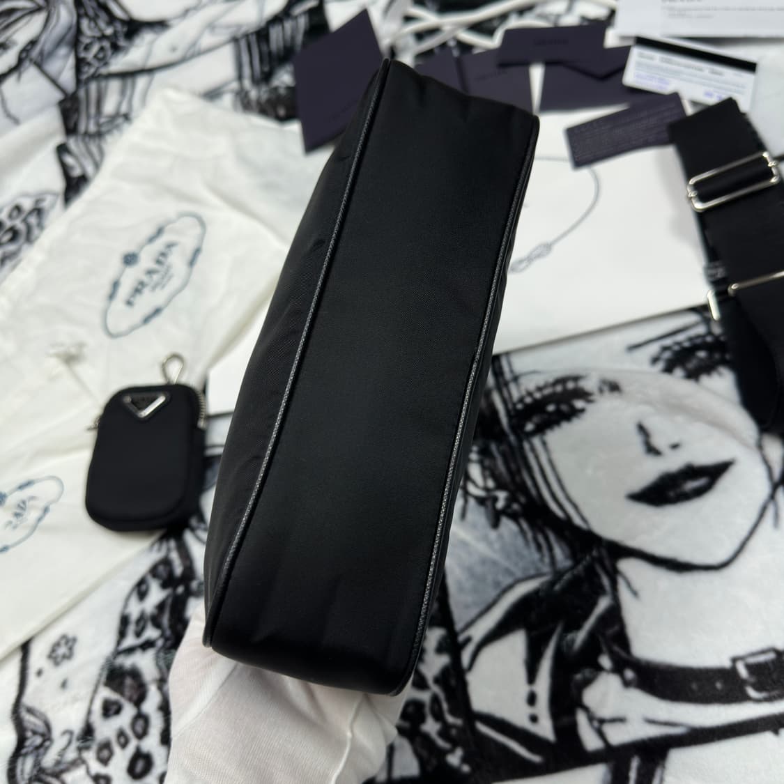 풀구성)프라다 리에디션 2005 리나일론 호보백 상품이미지3