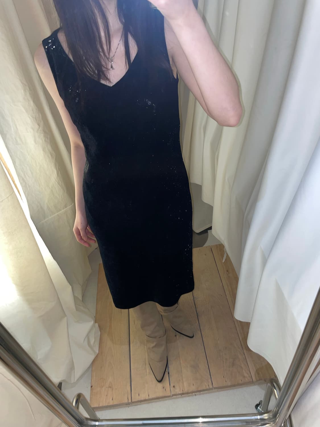 black silver pearl v-neck velvet dress 상품이미지1