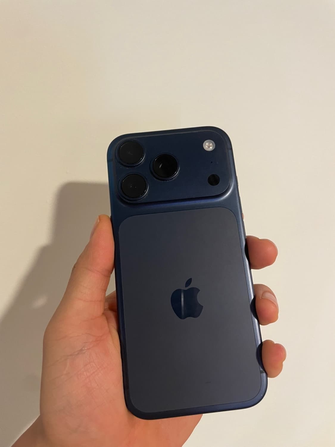 아이폰 17프로 256gb 딥블루 상품이미지10