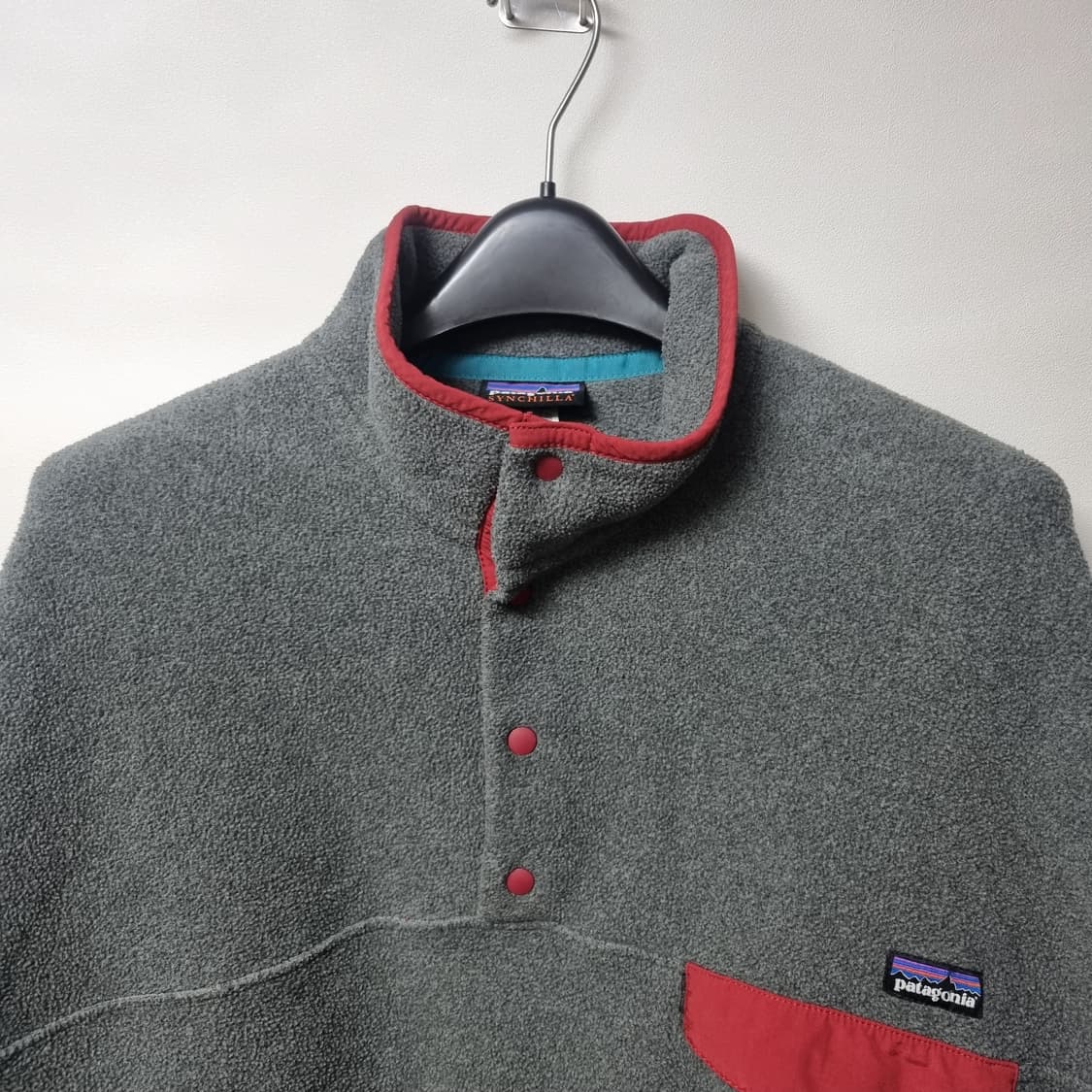 파타고니아 신칠라 그레이 레드L 상품이미지5