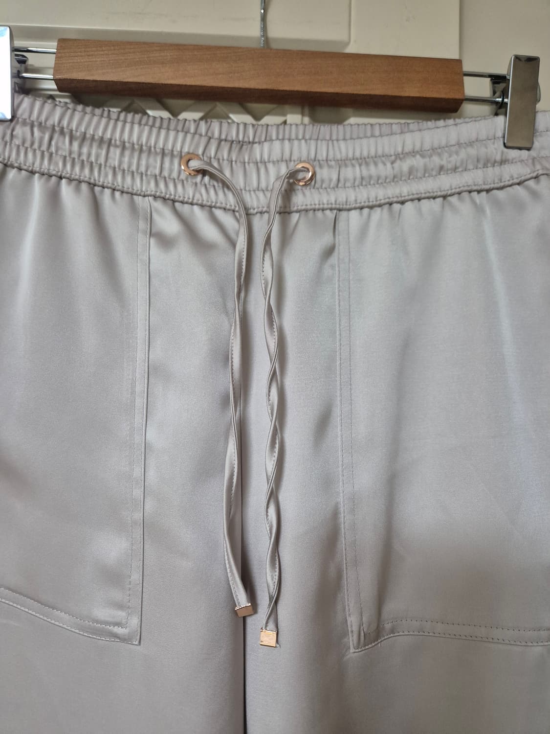 에스까다 새틴 와이드 팬츠(미착용) 상품이미지4