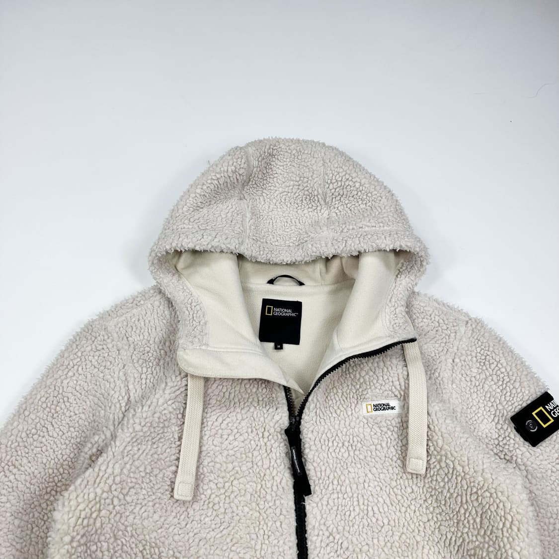내셔널지오그래픽 와펜 화이트 후리스 후드집업 (M) 상품이미지1
