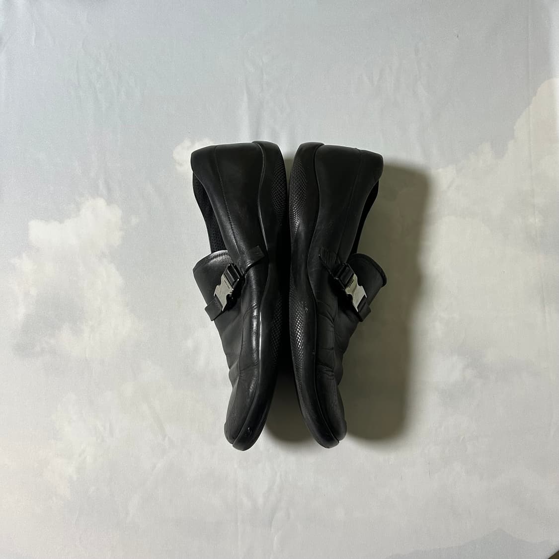 Prada sports buckle strap loafers 상품이미지4