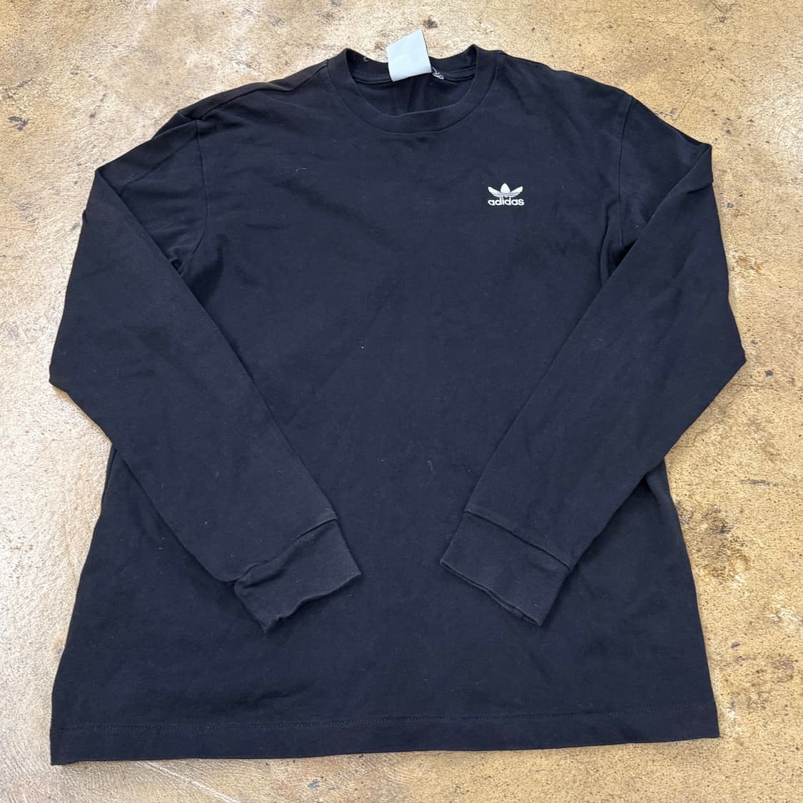 아디다스 블랙 백로고 롱슬리브리스 상품이미지2