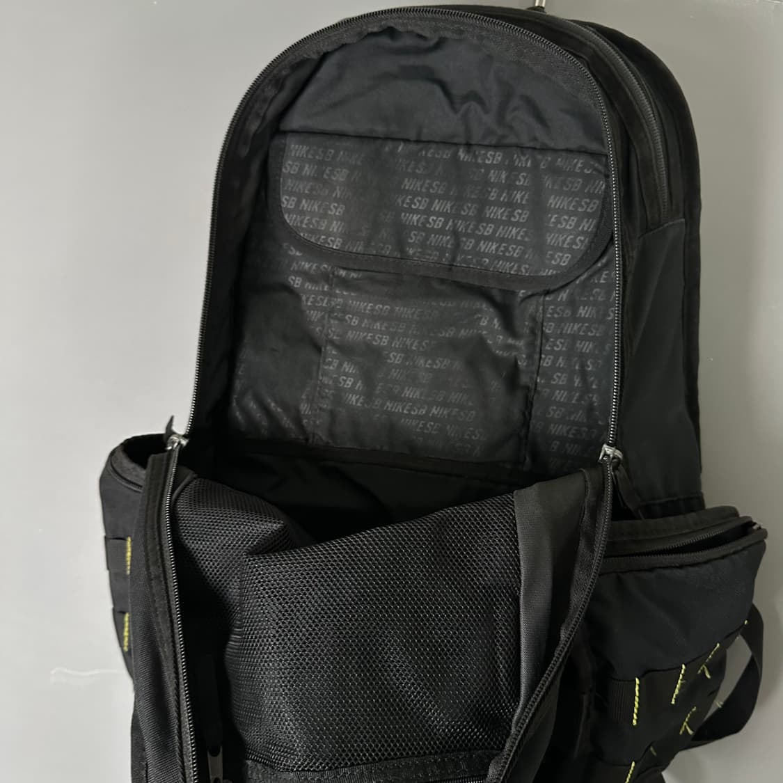 나이키 SB RPM 백팩 가방 블랙 야광  [012206] 상품이미지2