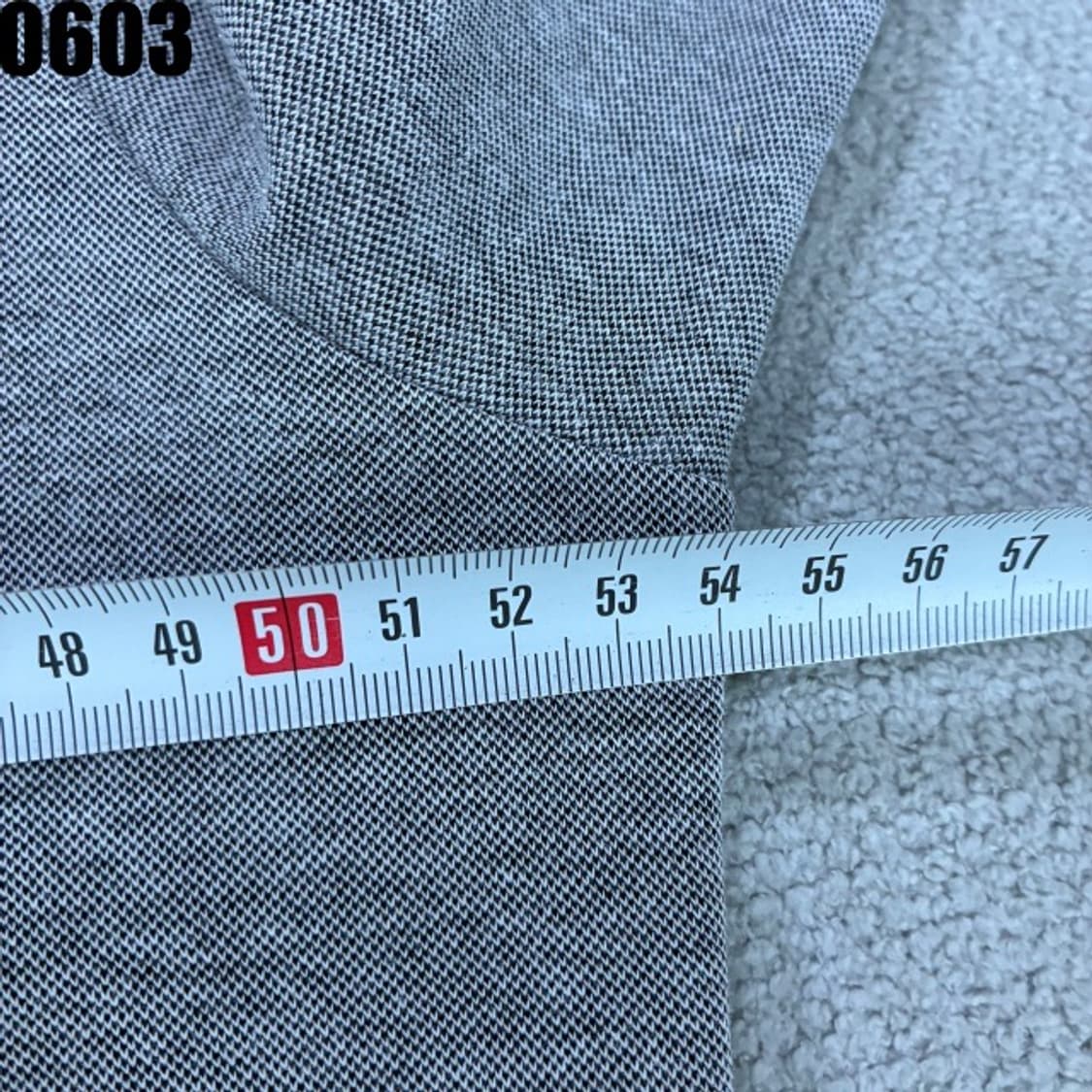 데상트 하프집업 후드티  상품이미지4