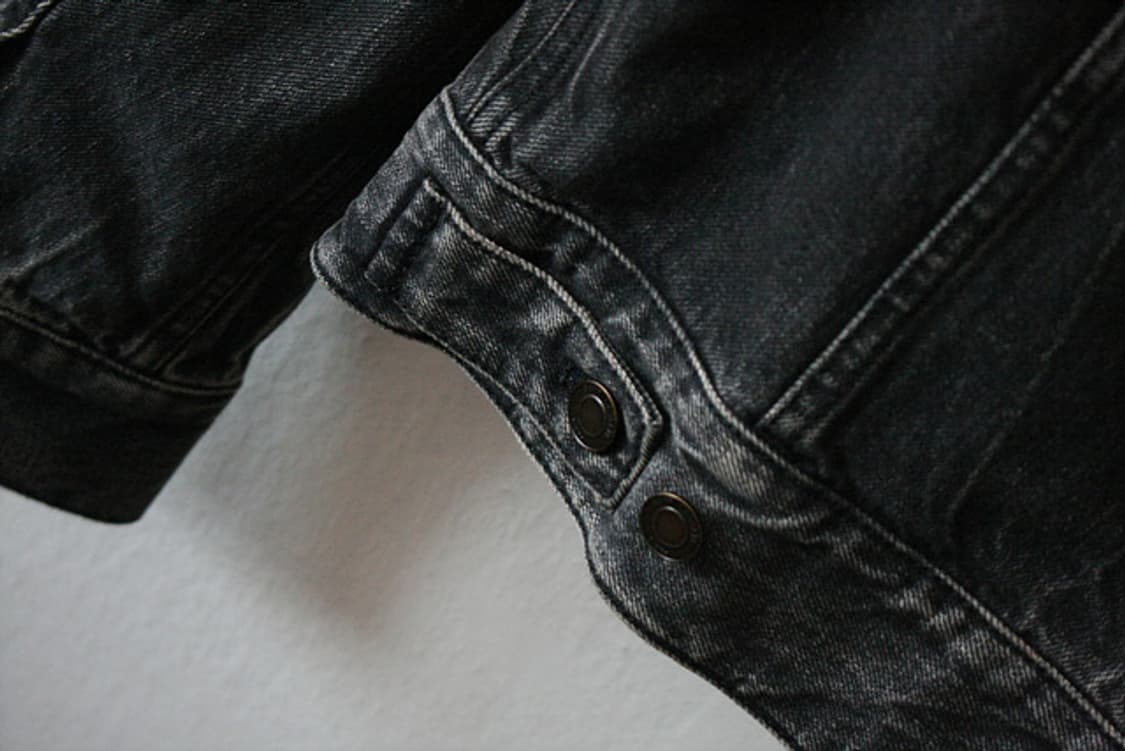 SAINT LAURENT 생로랑 블랙 그레이 데님 자켓 상품이미지4