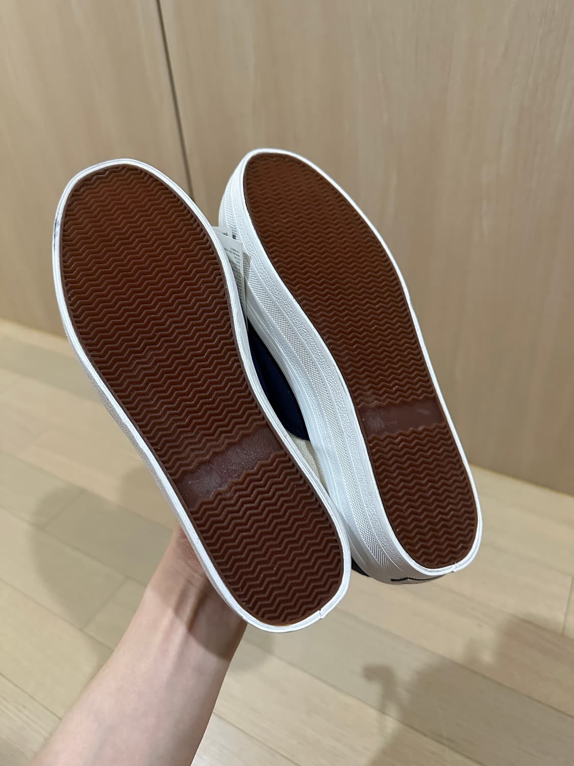 (새상품) 폴로 스니커즈 225  상품이미지6