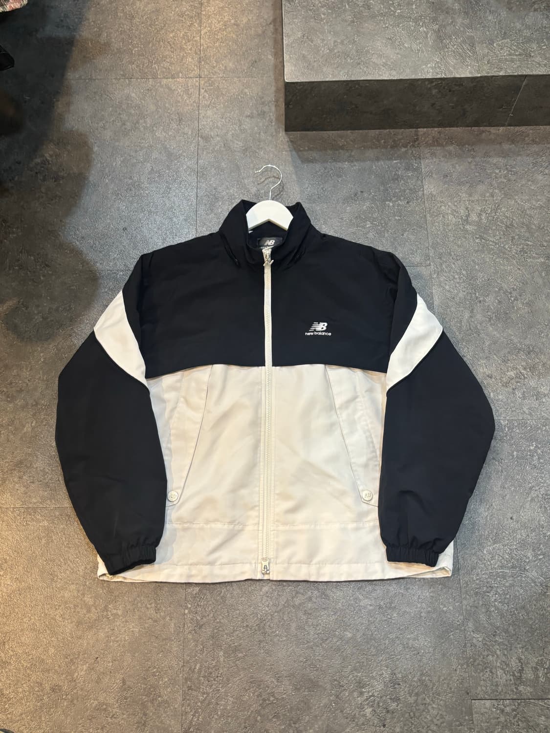 뉴발란스 바람막이 점퍼 자켓 M사이즈 상품이미지2
