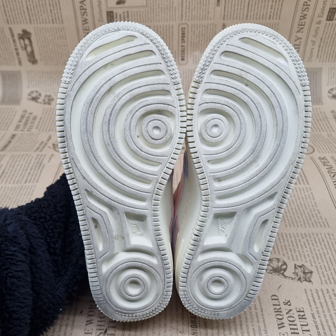 나이키 에어포스1 쉐도우 240 상품이미지3