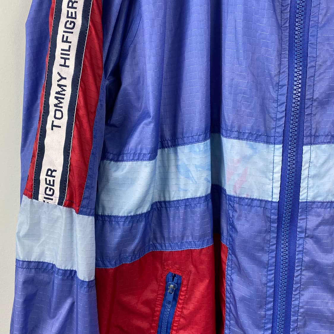 타미힐피거 올드스쿨 빅로고 바람막이 2XL 상품이미지3