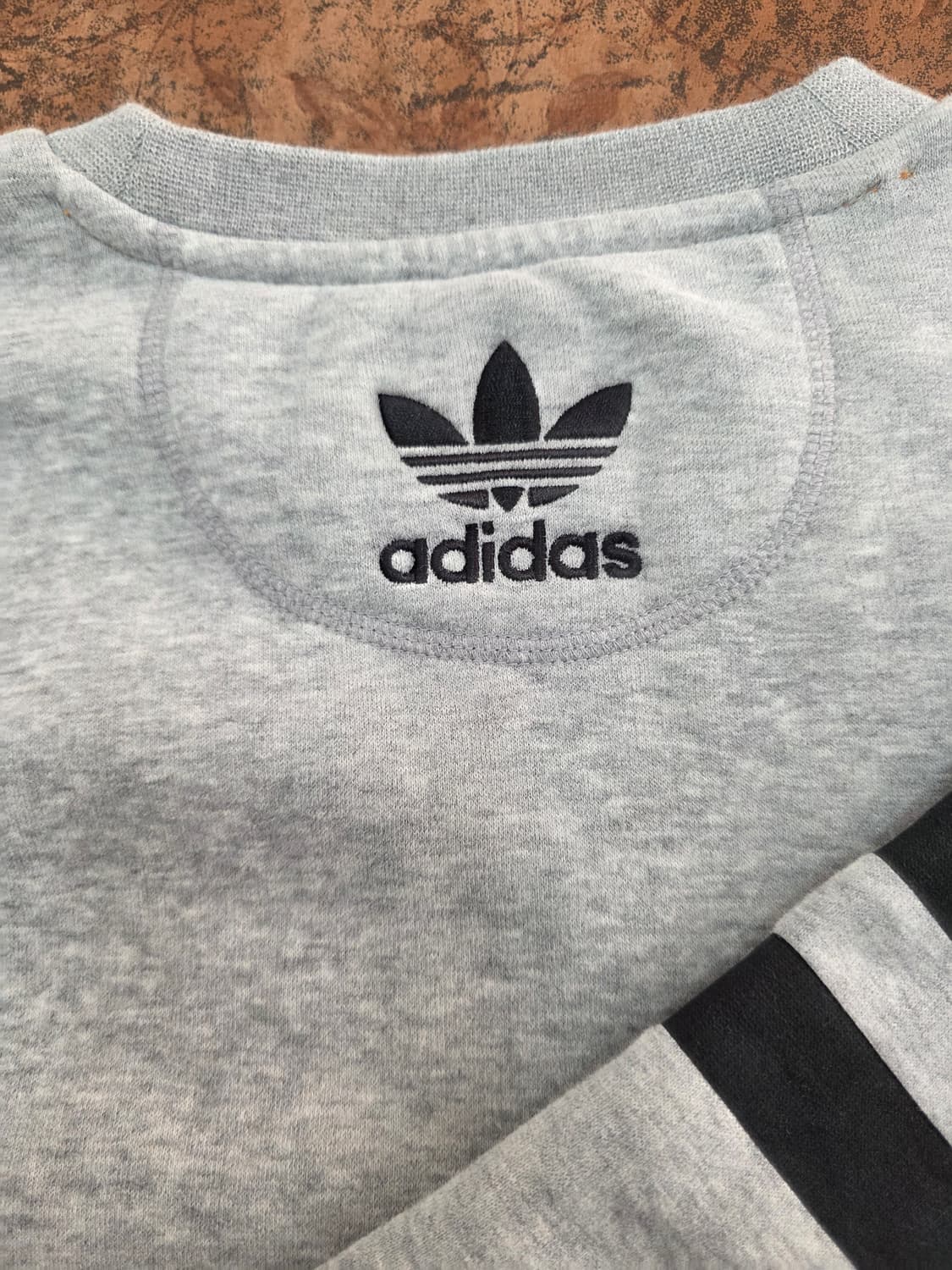 아디다스 타이거 프린팅 기모 맨투맨 상품이미지8