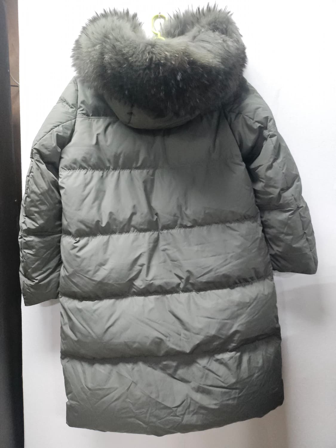 빈폴  카키 퍼 후드 롱 구스 다운 점퍼  95 상품이미지5